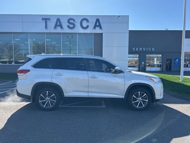 Used 2019 Toyota Highlander XLE image 8