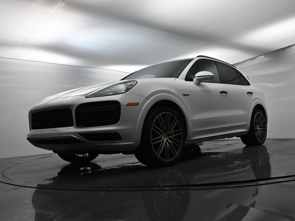 Used 2022 Porsche Cayenne Turbo S image 48