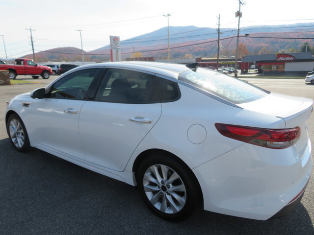 Used 2018 Kia Optima S w/ Panoramic Sunroof Package image 6