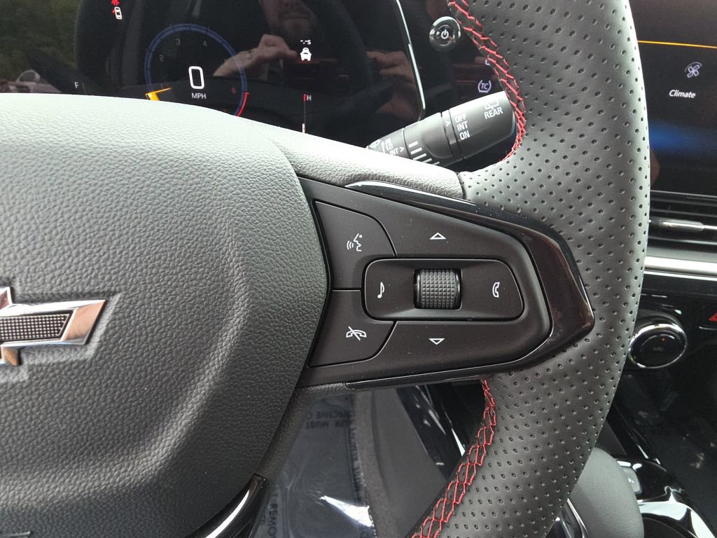New 2026 Chevrolet Trax RS w/ Sunroof Package FWD image 19