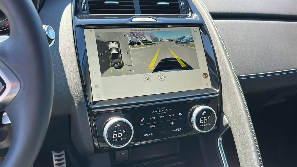 Used 2024 Jaguar E-PACE R-Dynamic SE image 16