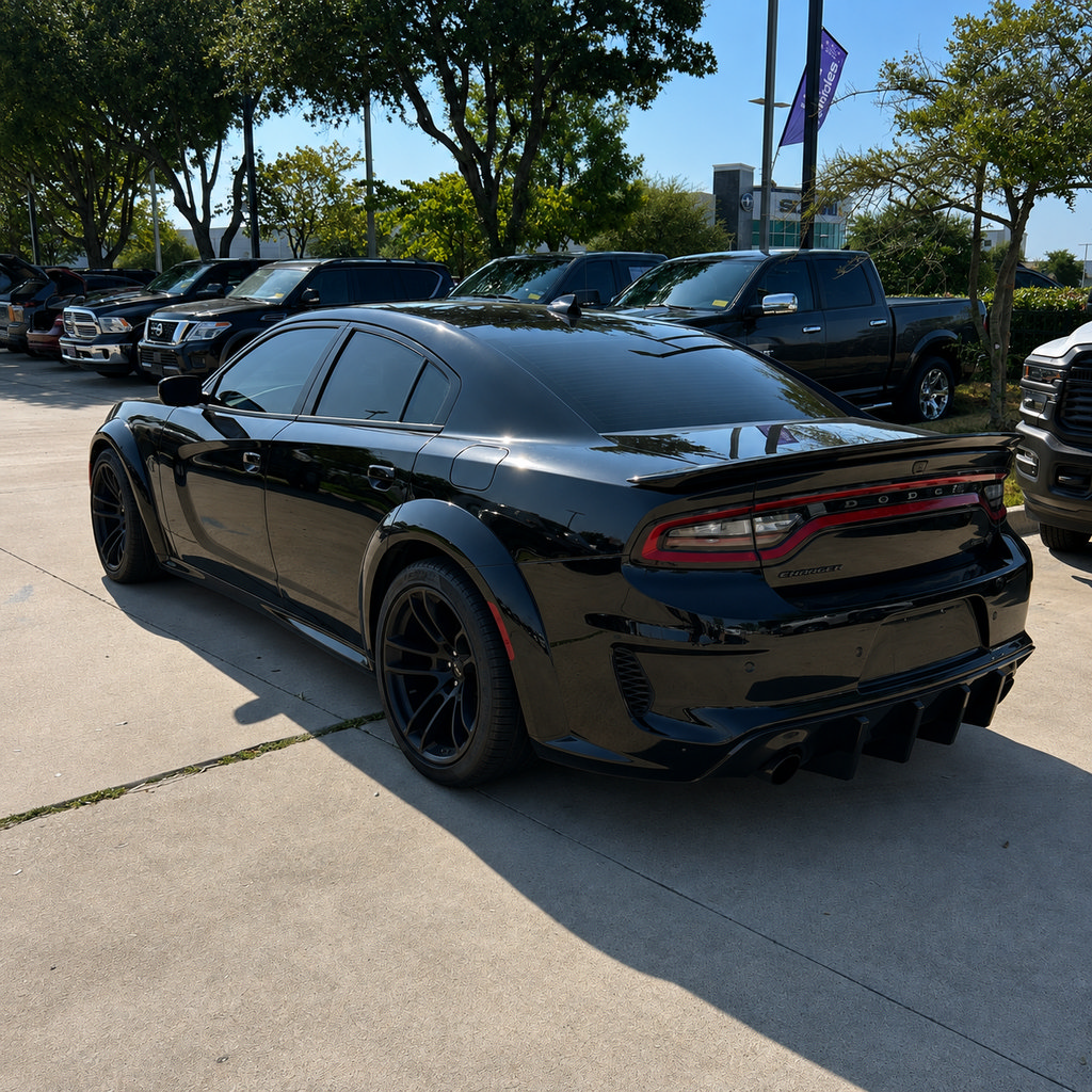 Used 2022 Dodge Charger SRT Hellcat w/ Harman/Kardon Audio Group RWD image 3