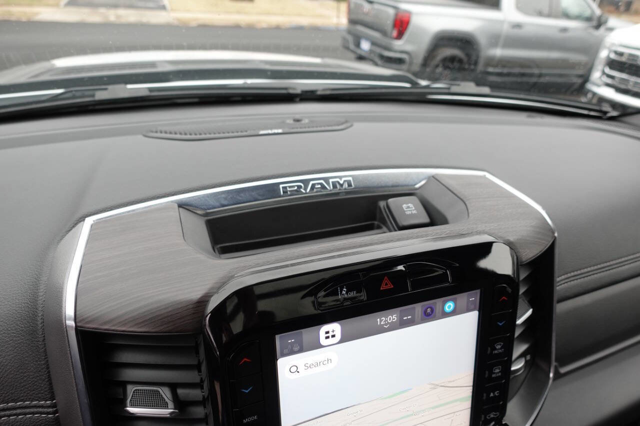 Used 2025 RAM 1500 Laramie w/ Sport Appearance Package AWD/4WD image 43
