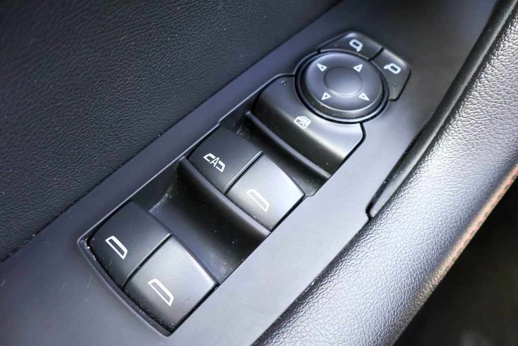 Used 2025 Chevrolet Blazer RS FWD image 16