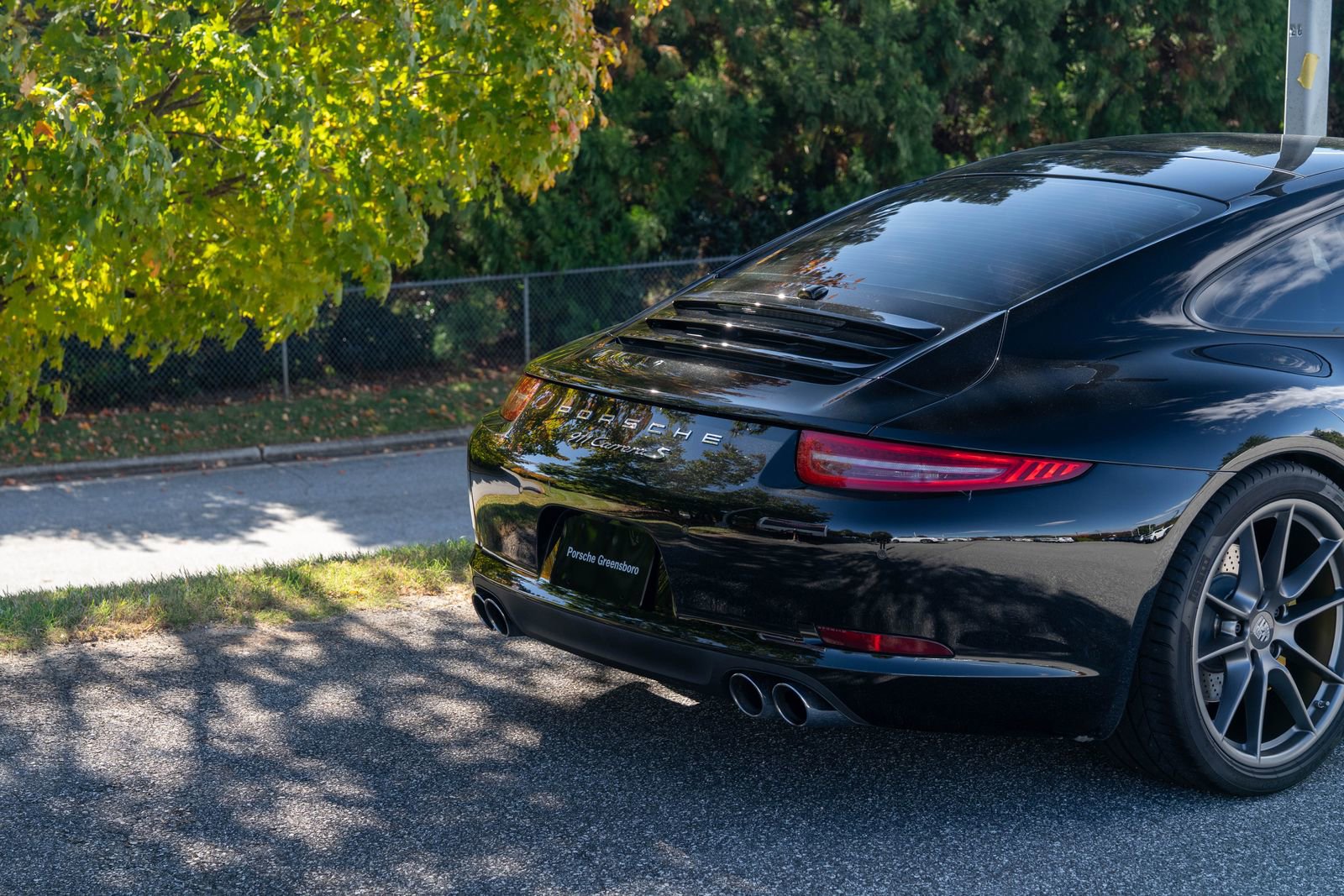 Used 2016 Porsche 911 Carrera S image 12