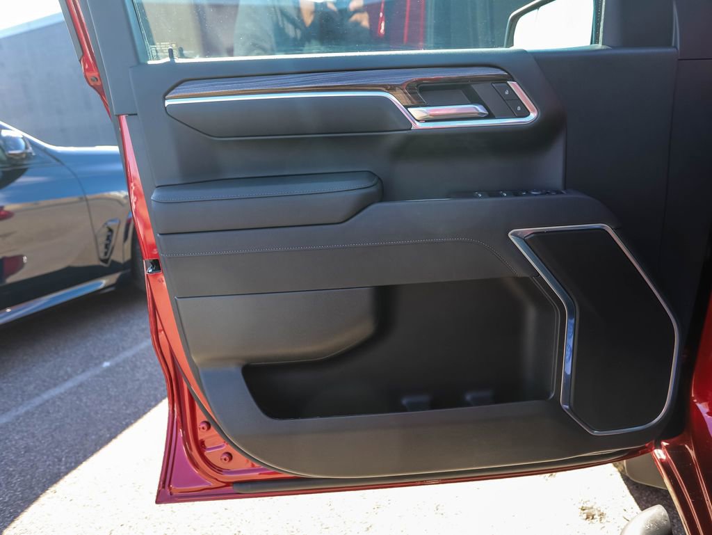 Used 2026 Chevrolet Silverado 1500 RST w/ RST Select Package image 9