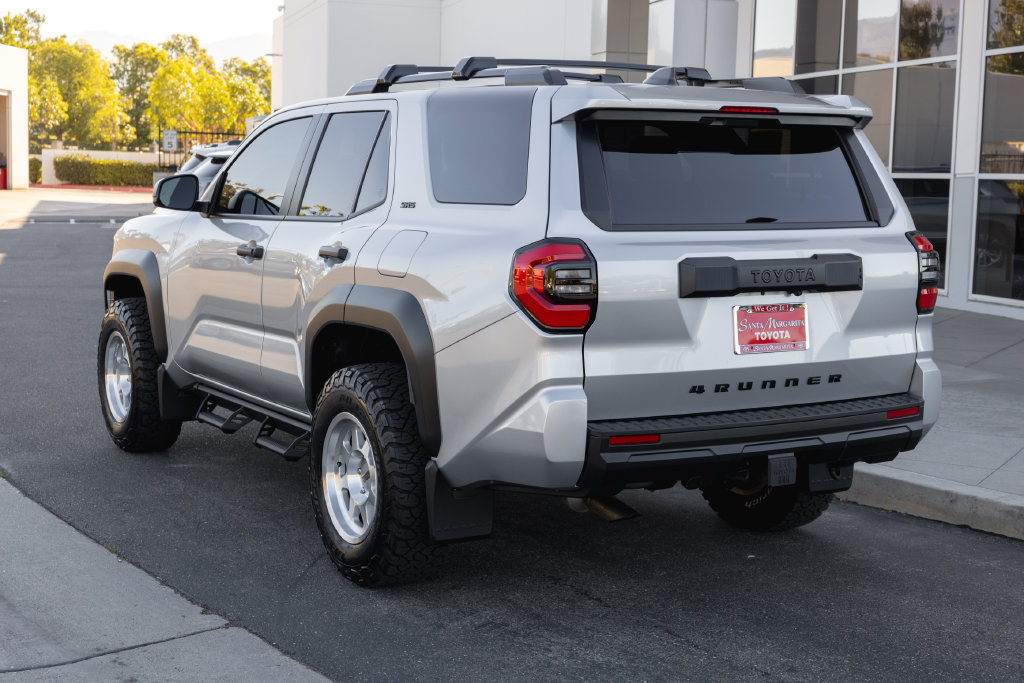 Certified 2025 Toyota 4Runner SR5 AWD/4WD image 7