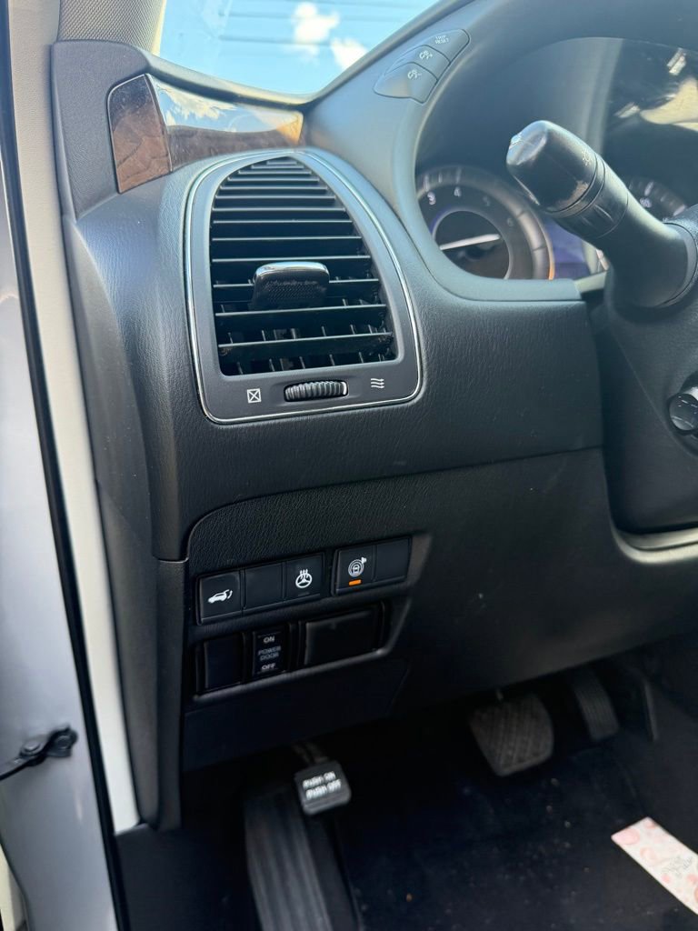 Used 2018 INFINITI QX80 2WD w/ Deluxe Technology Package image 17