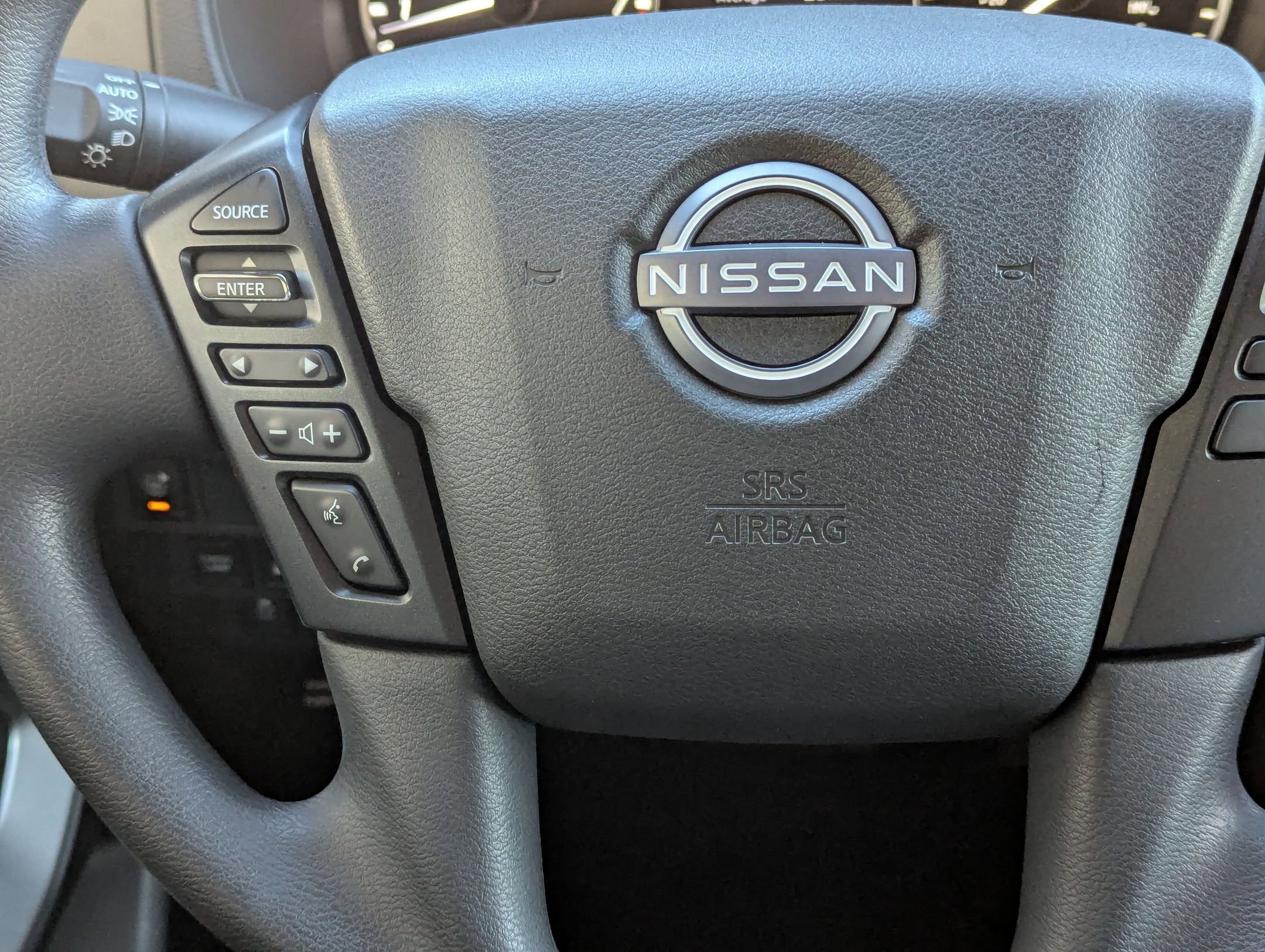 Used 2022 Nissan Frontier SV w/ Technology Package image 21