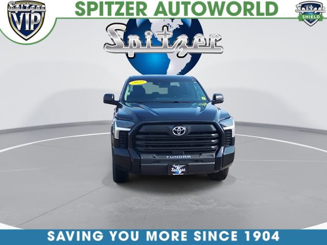 Used 2022 Toyota Tundra SR5 w/ SR5 Convenience Package image 3