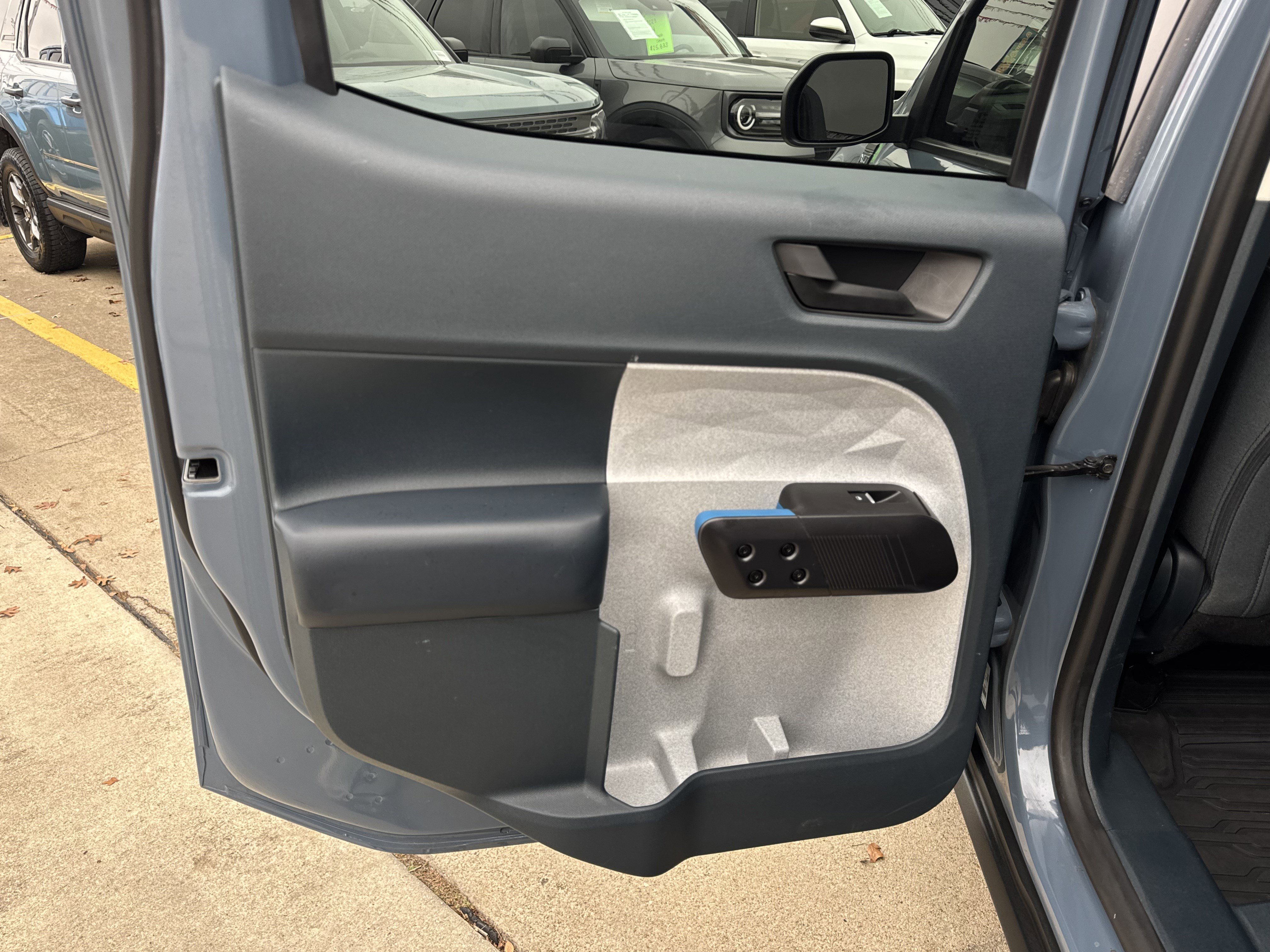 Used 2025 Ford Maverick XLT image 13