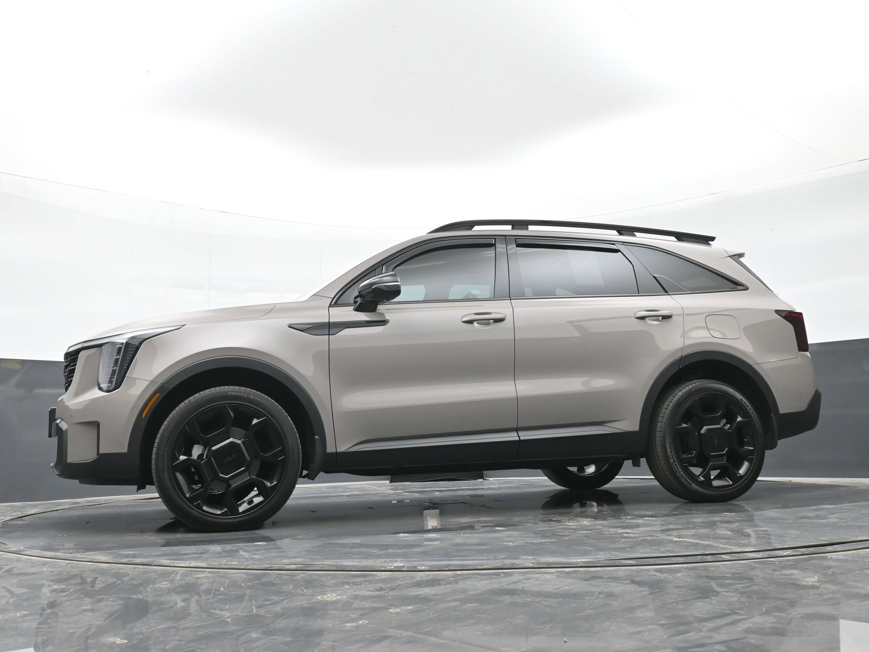 Used 2025 Kia Sorento SX image 40