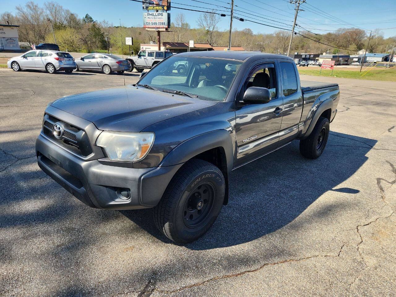 Used 2013 Toyota Tacoma 4x4 Access Cab w/ Convenience Pkg image 4