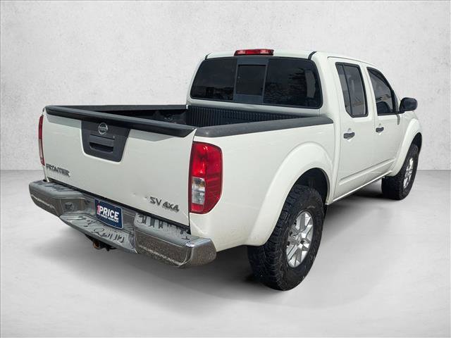 Used 2015 Nissan Frontier SV image 5