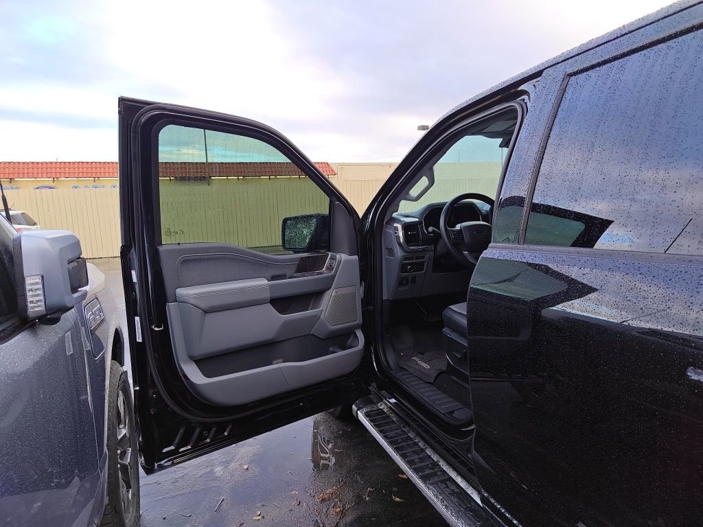 Used 2022 Ford F150 Lariat w/ Max Trailer Tow Package AWD/4WD image 5