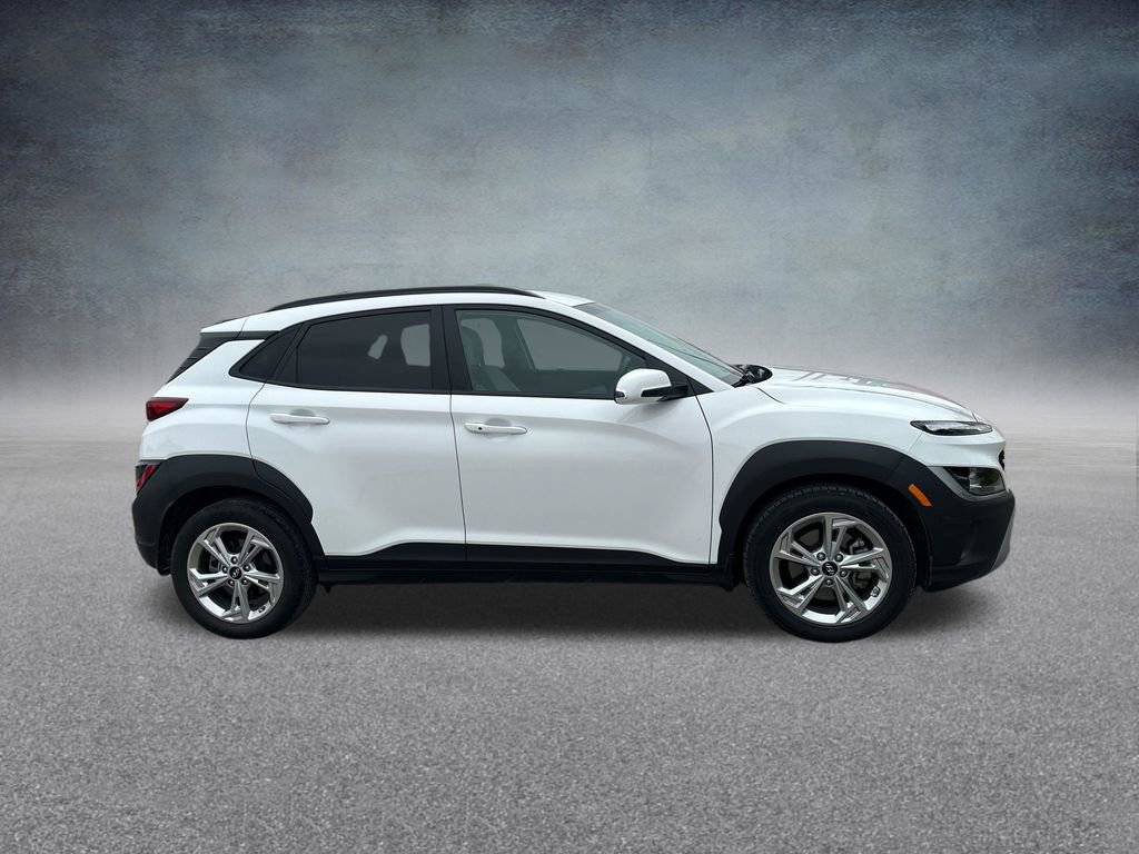 Used 2022 Hyundai Kona SEL AWD/4WD image 7