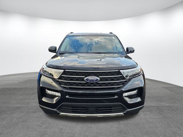 Certified 2023 Ford Explorer XLT w/ Equipment Group 202A image 2