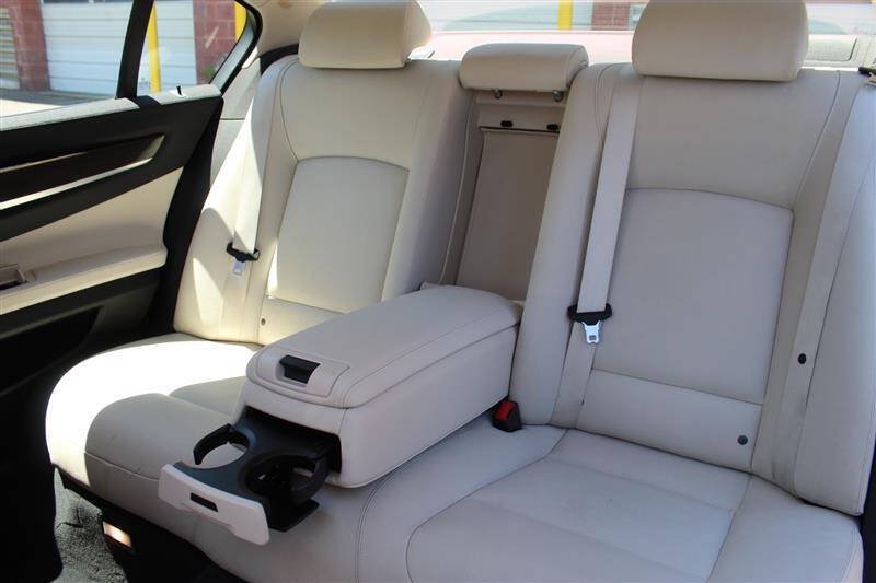 Used 2015 BMW 740Li RWD image 27