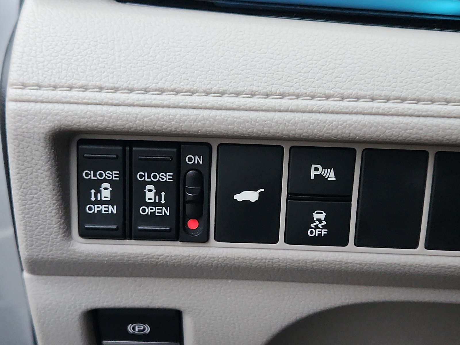 Used 2025 Honda Odyssey Touring image 25