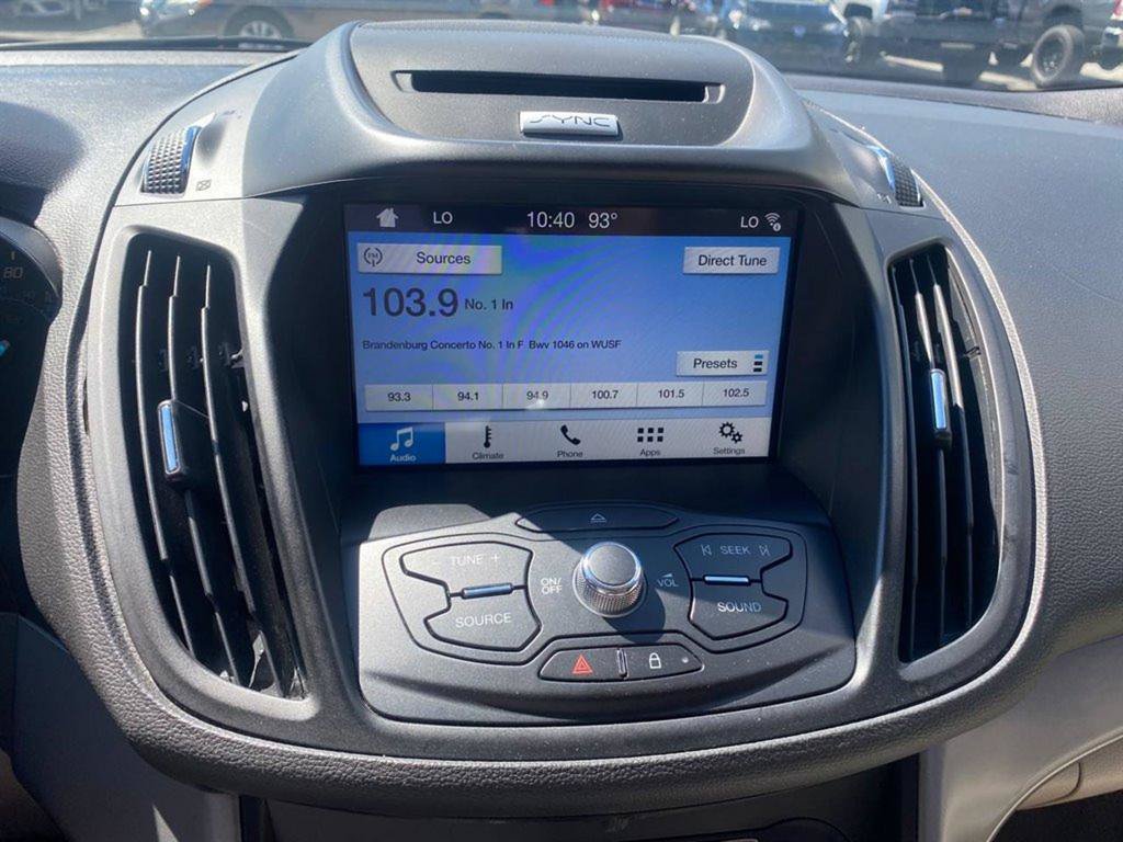 Used 2016 Ford Escape SE w/ Equipment Group 201A FWD image 16