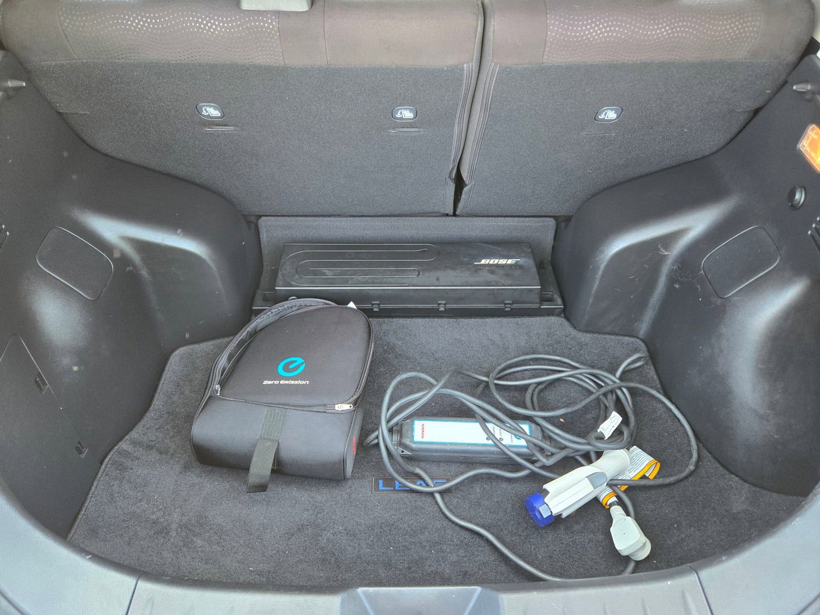 Used 2016 Nissan Leaf SV w/ Premium Package FWD image 12
