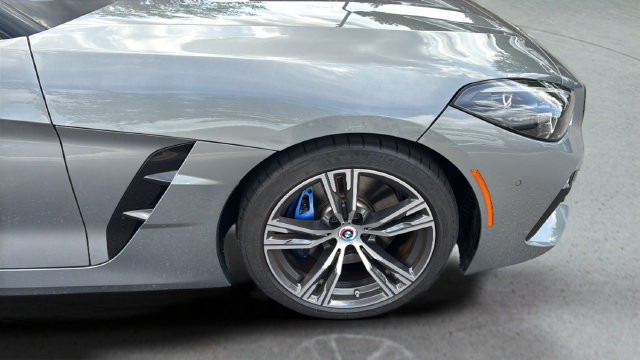 Used 2023 BMW Z4 M40i w/ Premium Package RWD image 35
