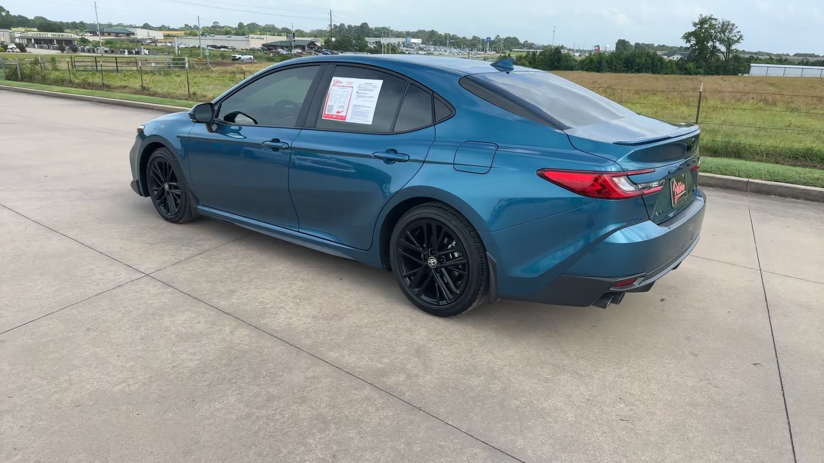Used 2026 Toyota Camry SE w/ Convenience Package FWD image 7