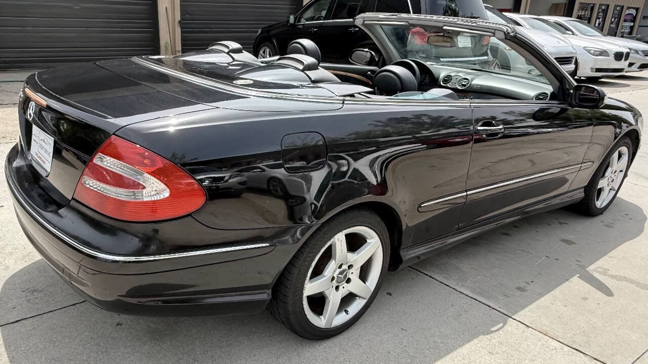 Used 2005 Mercedes-Benz CLK 500 Cabriolet image 21