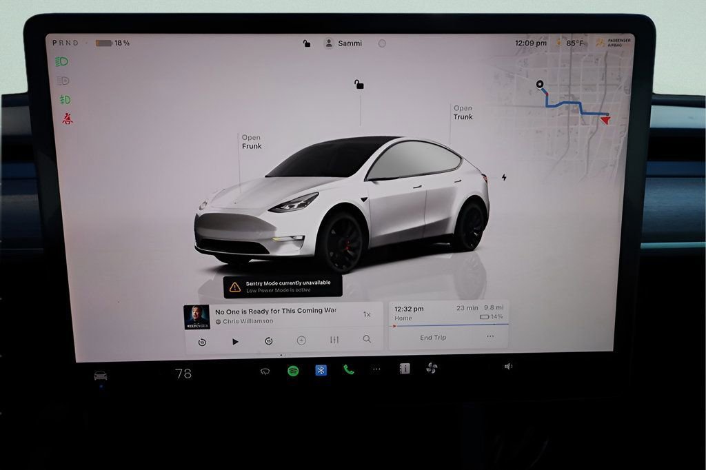 Used 2022 Tesla Model Y Performance AWD/4WD image 19