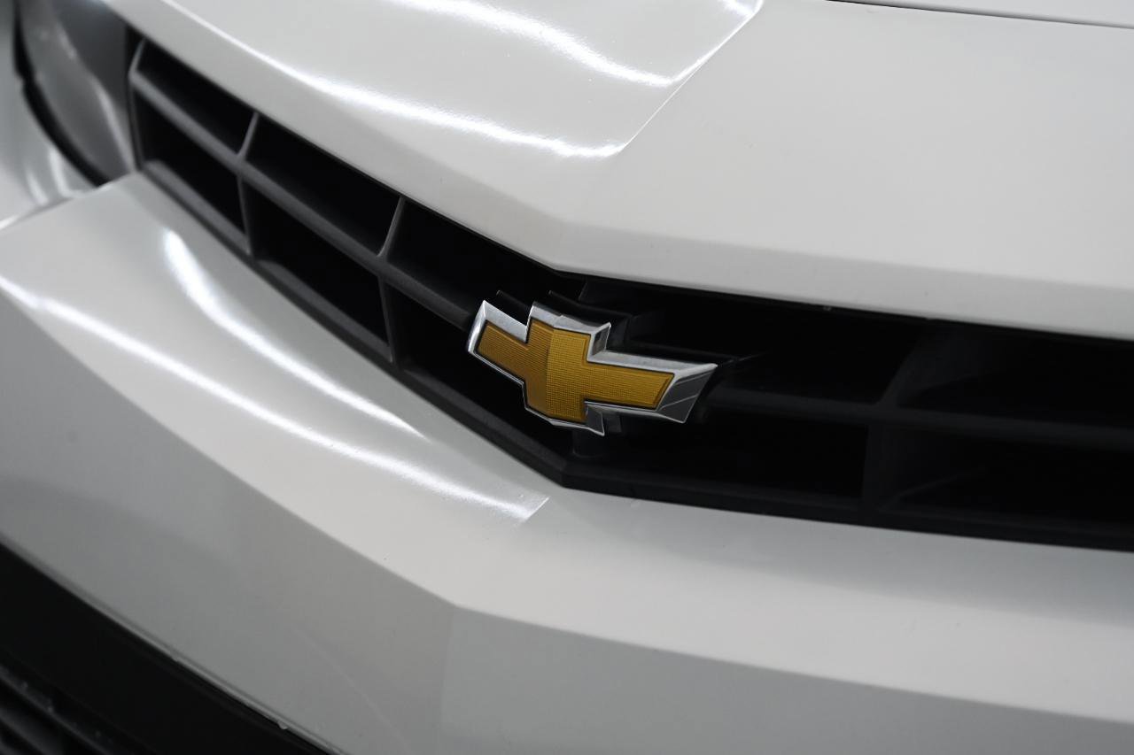 Used 2014 Chevrolet Camaro LS RWD image 8
