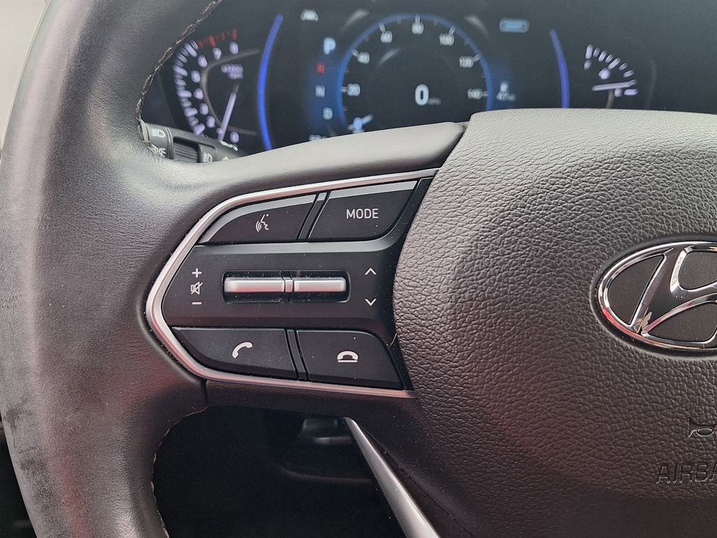 Used 2020 Hyundai Santa Fe Limited AWD/4WD image 16