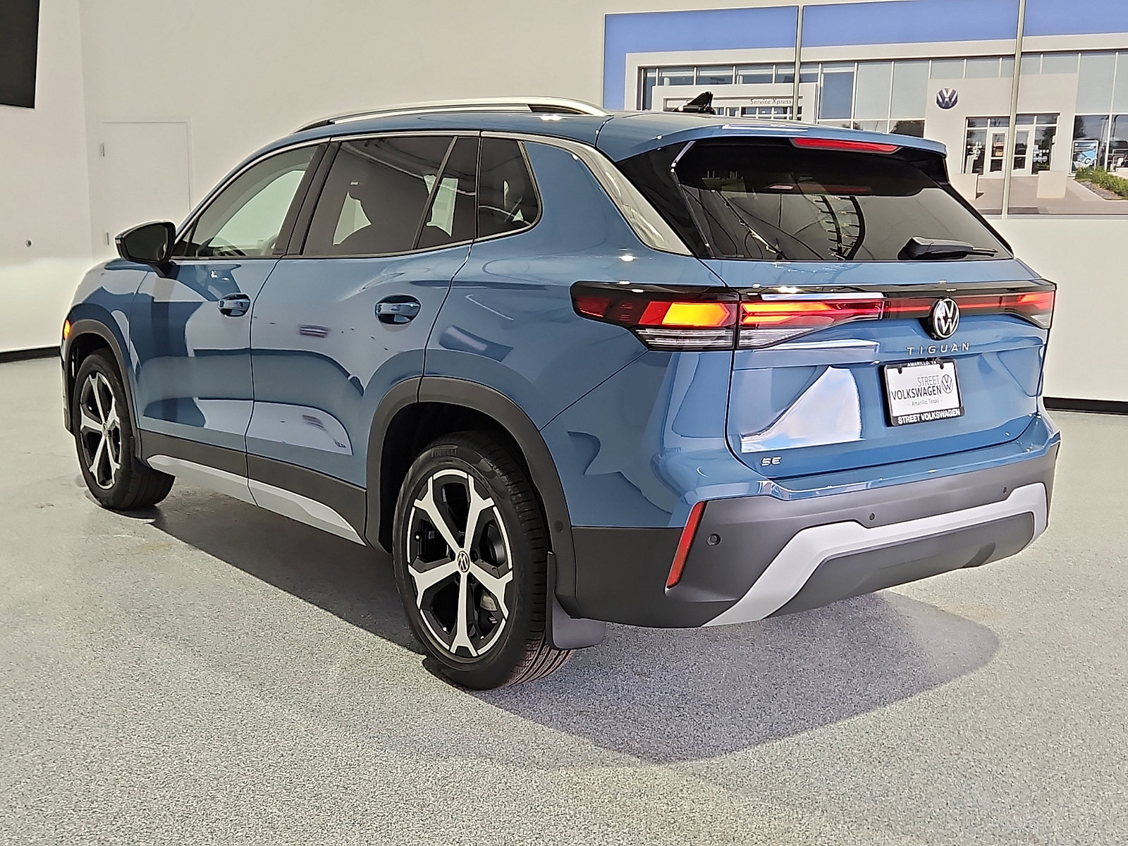 New 2026 Volkswagen Tiguan SE image 4