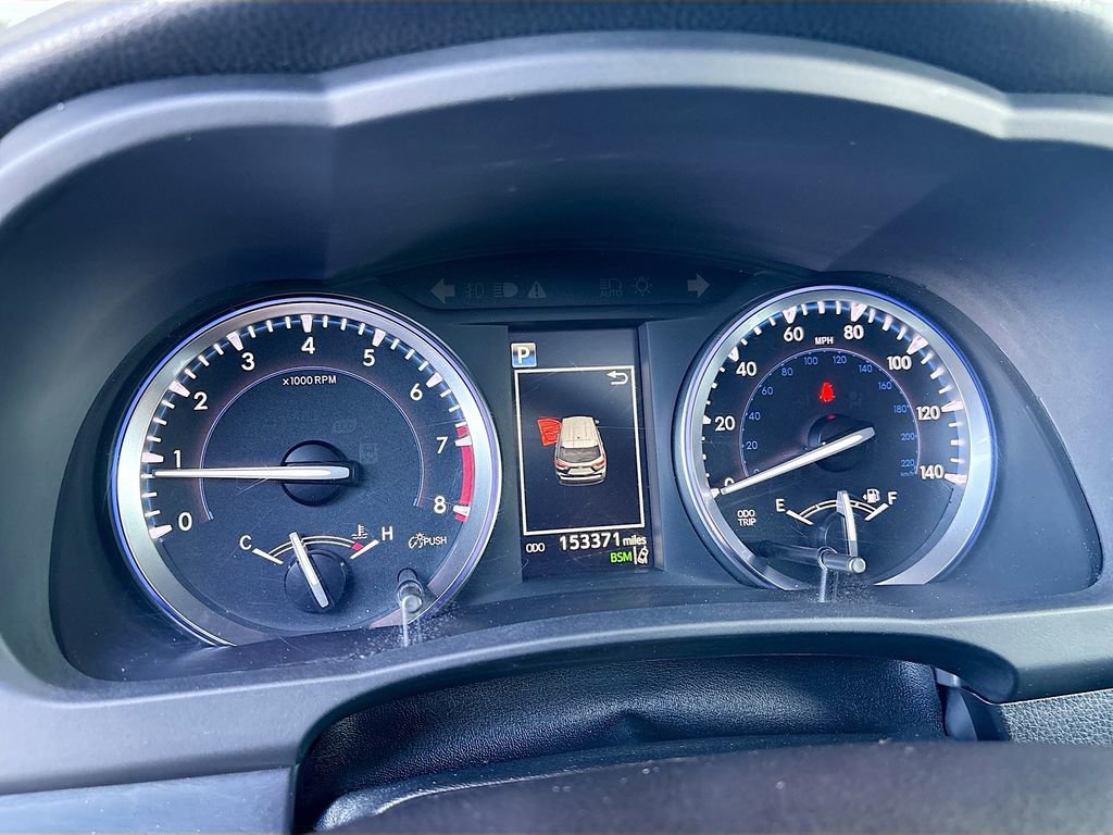 Used 2017 Toyota Highlander XLE AWD/4WD image 34