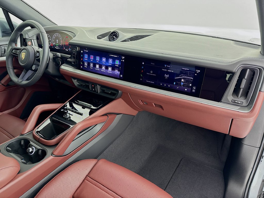 New 2026 Porsche Cayenne S AWD/4WD image 32