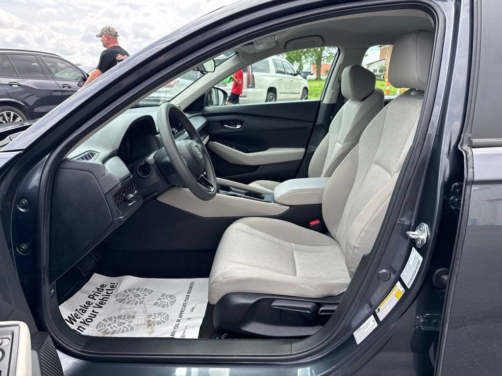 Used 2025 Honda Accord LX image 28