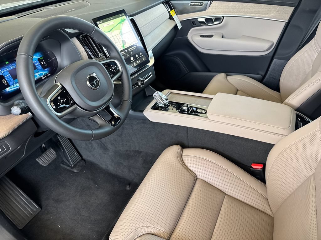 New 2026 Volvo XC90 T8 Ultra w/ Protection Package Premier AWD/4WD image 9