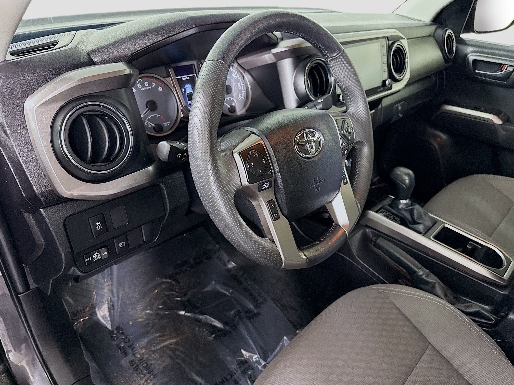 Used 2023 Toyota Tacoma SR image 22
