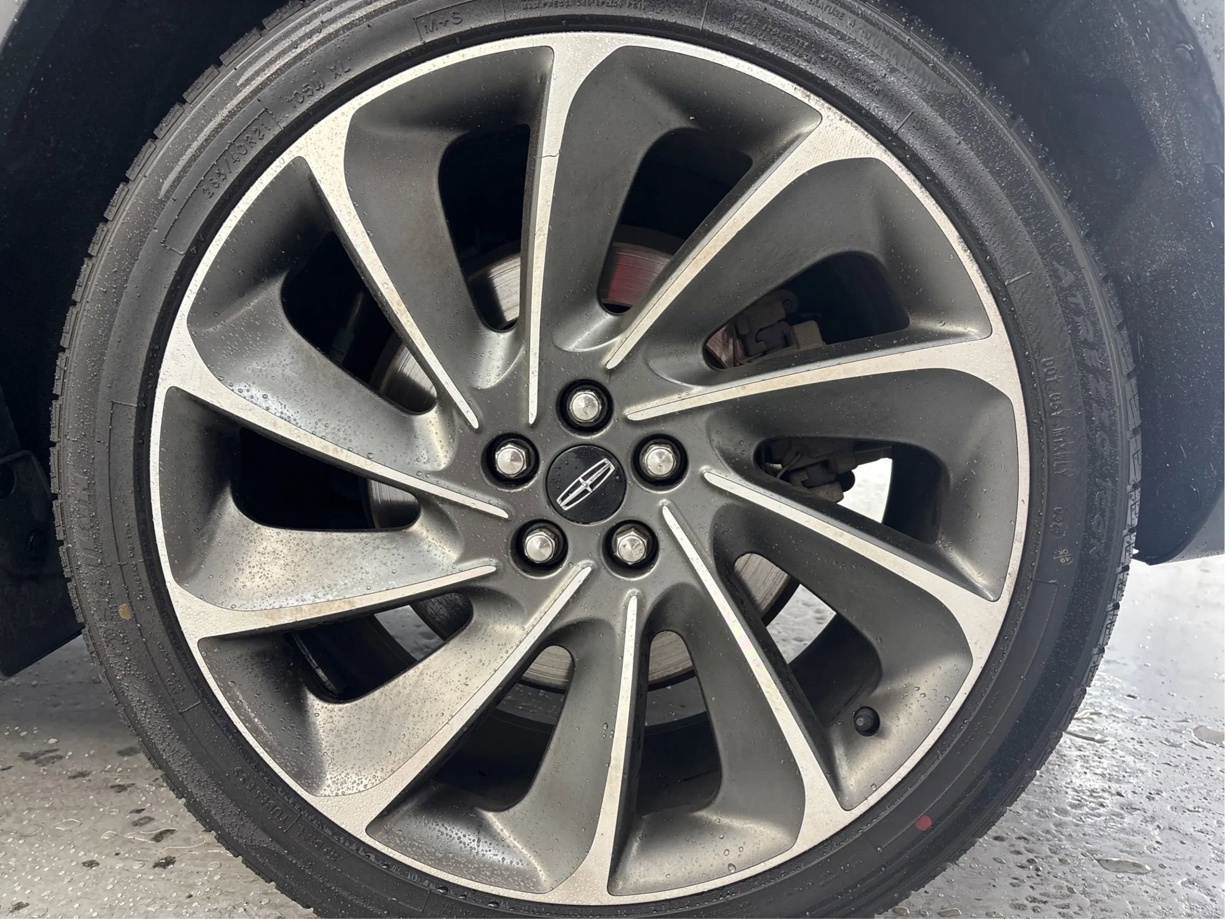 Used 2019 Lincoln Nautilus Reserve w/ Driver Assistance Package image 32