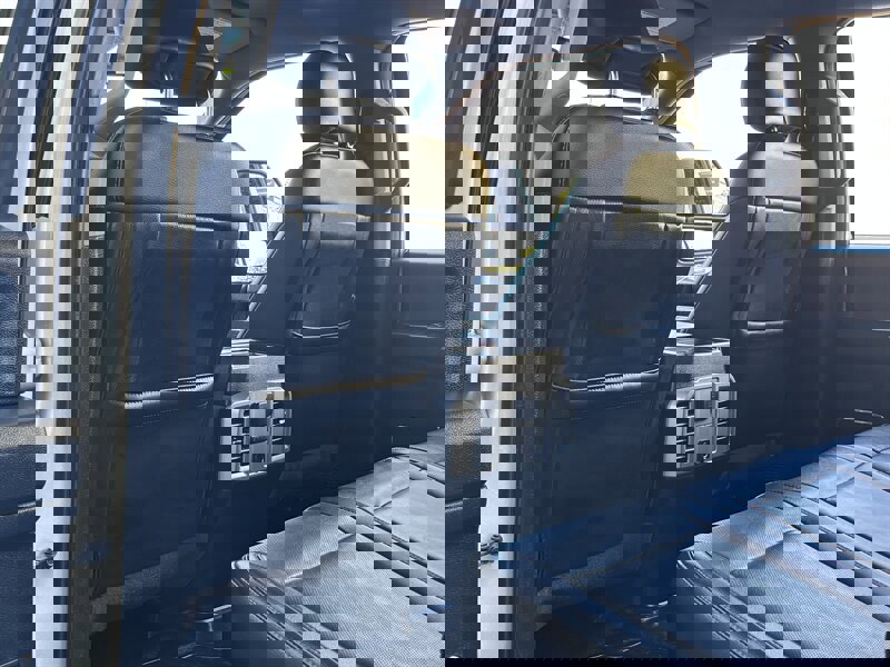 Used 2017 Ford F350 Lariat image 46