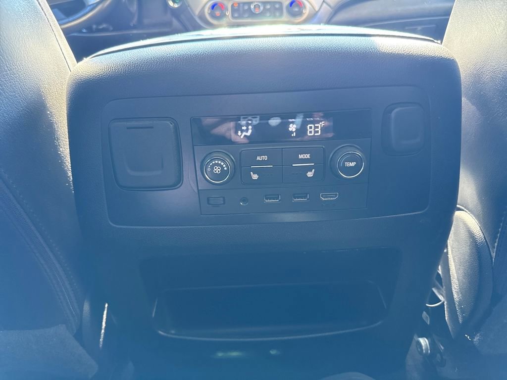 Used 2017 GMC Yukon Denali w/ Open Road Package image 39