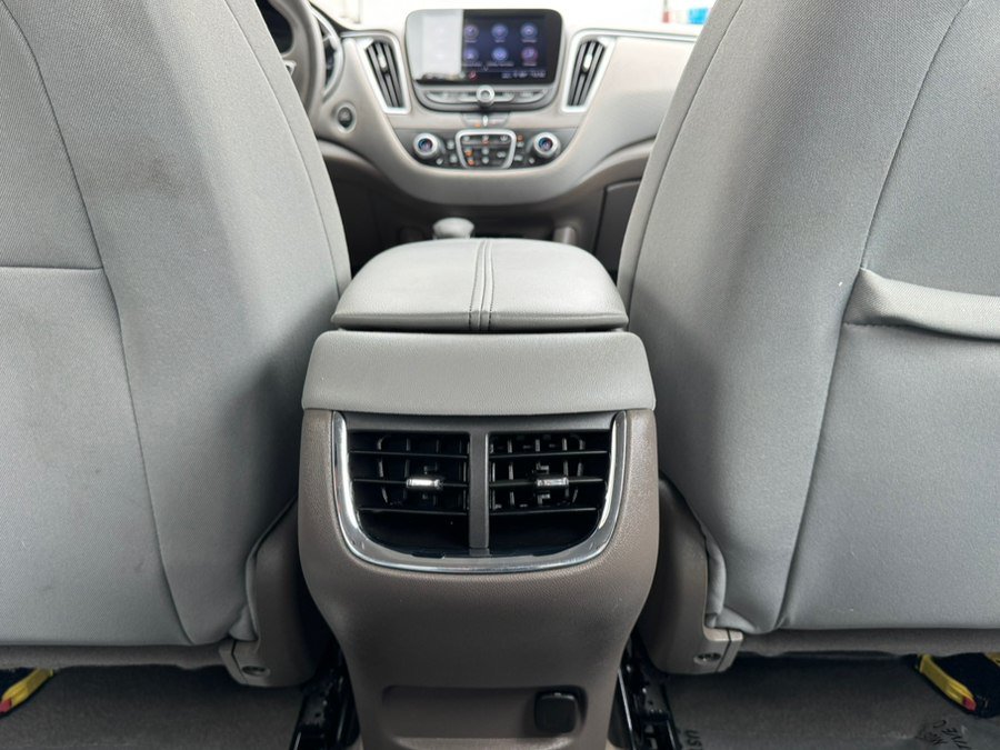 Used 2024 Chevrolet Malibu LT FWD image 28