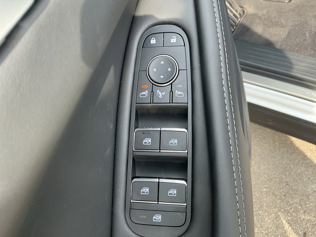 New 2026 INFINITI QX60 Luxe w/ Family Package image 24