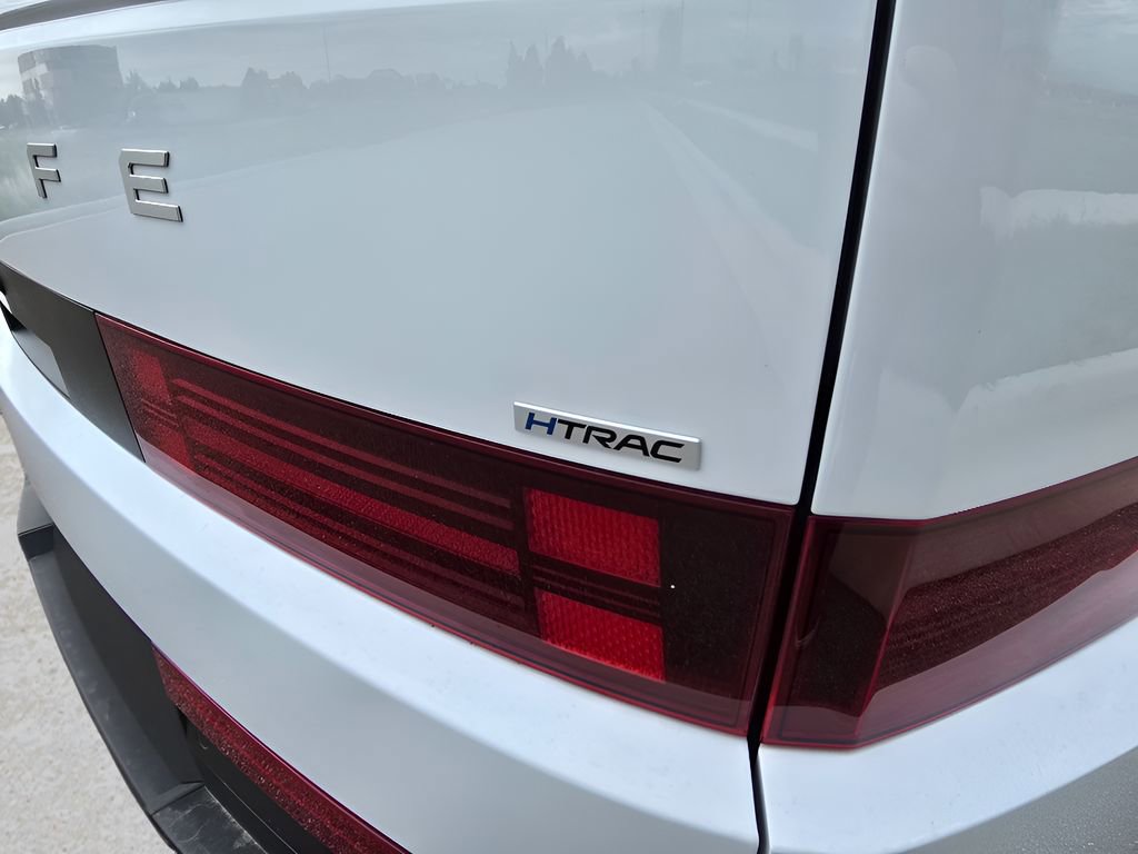 Used 2026 Hyundai Santa Fe SE image 9