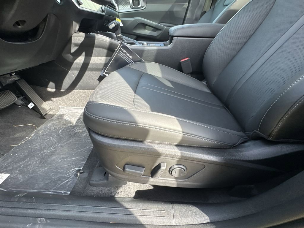 New 2026 Kia Sorento S w/ S Panoramic Sunroof Package FWD image 12