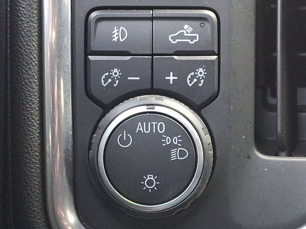 Used 2019 Chevrolet Silverado 1500 RST image 24