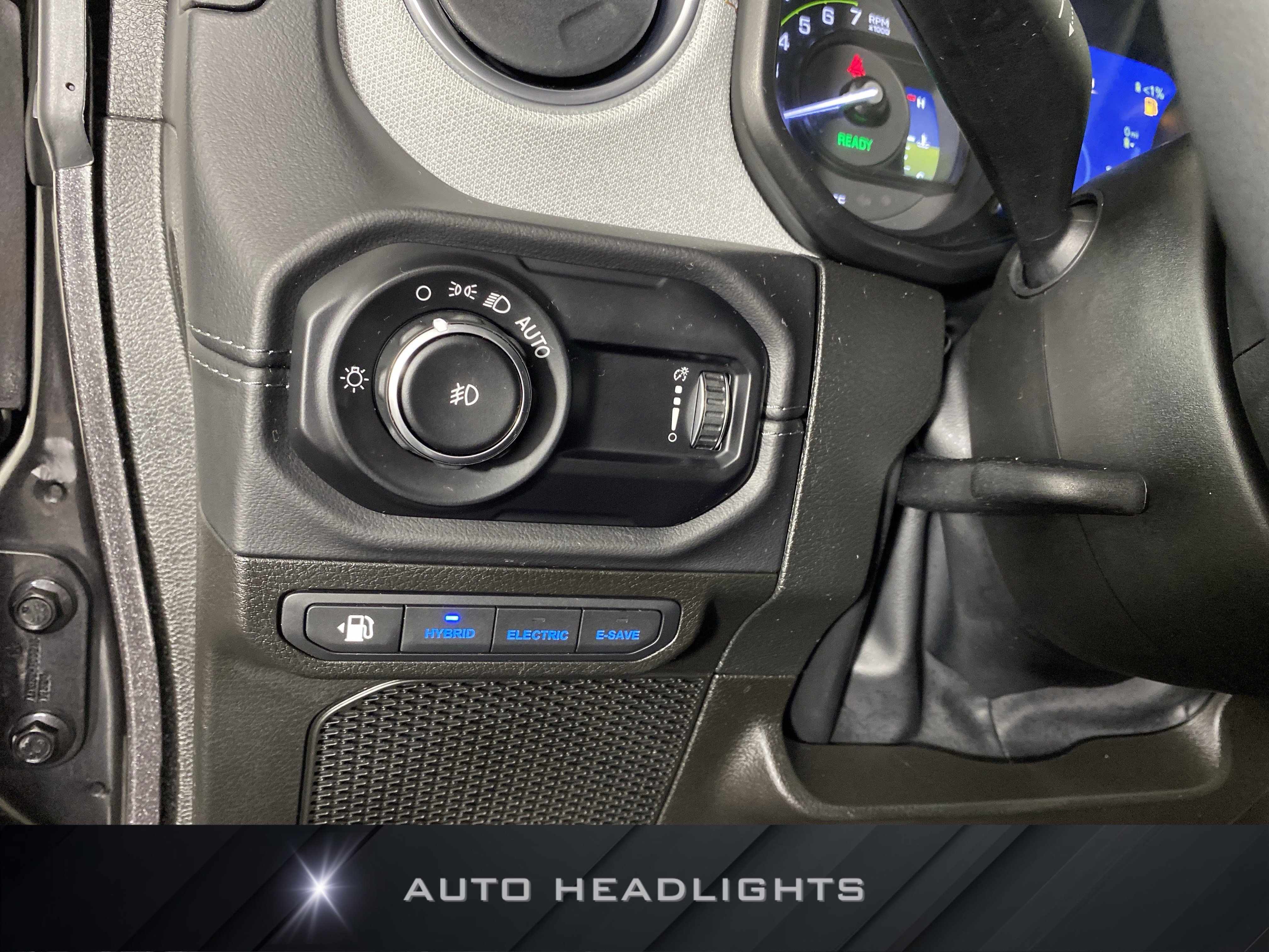 Used 2025 Jeep Wrangler Sahara AWD/4WD image 24