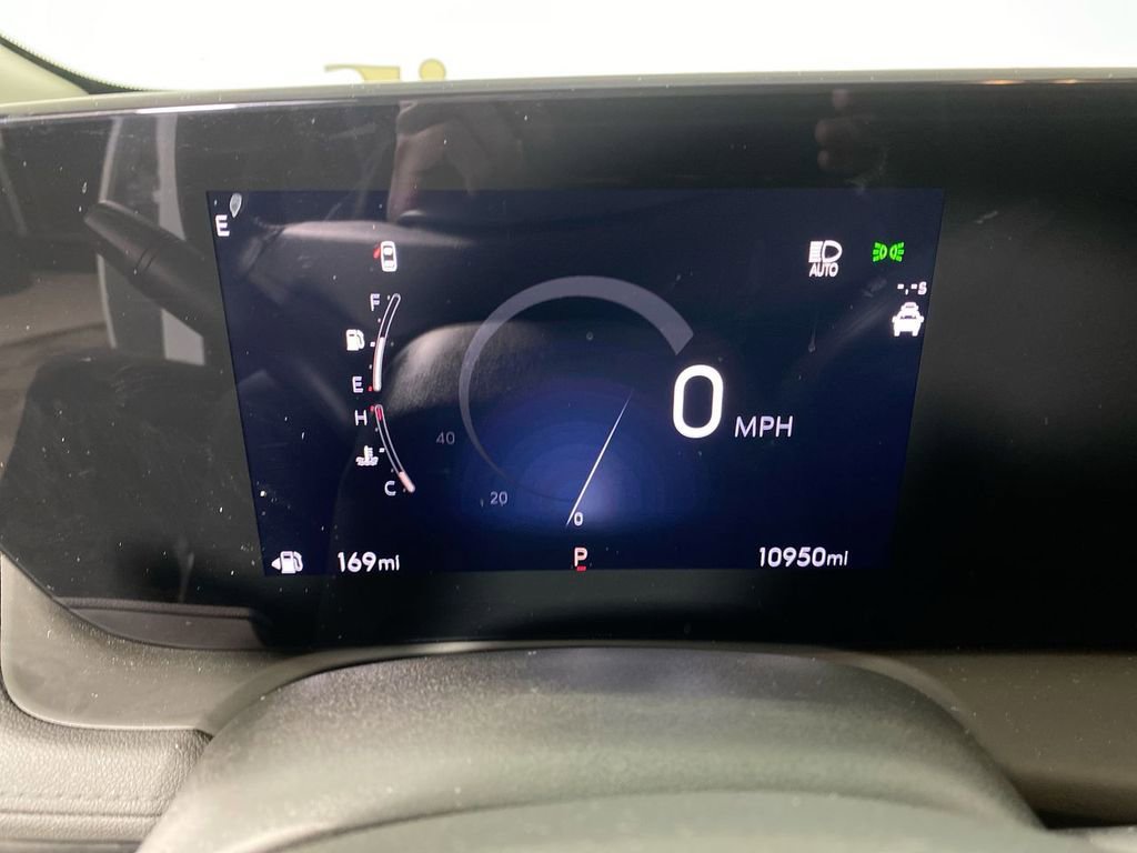 Certified 2024 Buick Encore GX Preferred w/ Comfort Package AWD/4WD image 15