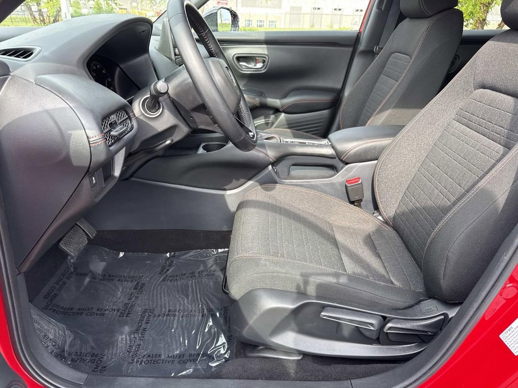 Used 2025 Honda HR-V Sport image 24