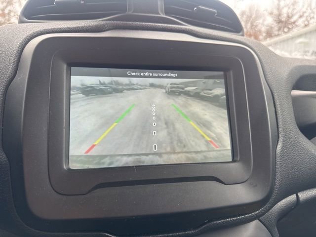 Used 2020 Jeep Renegade Latitude w/ Cold Weather Group image 6