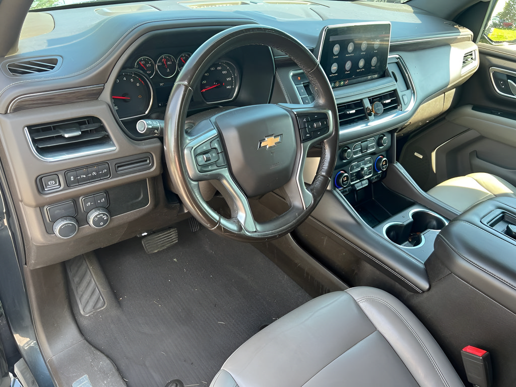 Used 2021 Chevrolet Suburban LT RWD image 20